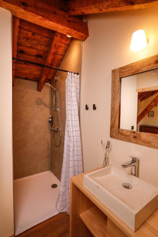 Domaine Agricole Cotze / Casa Rural Enveitg Εξωτερικό φωτογραφία